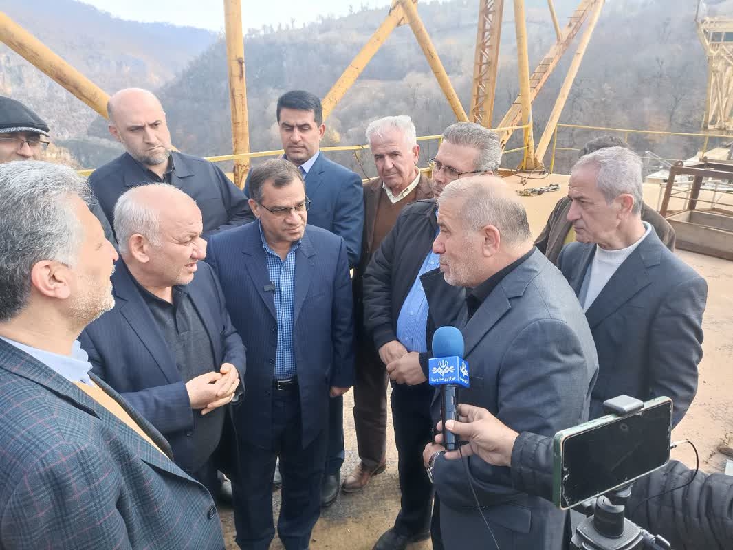 بازدید استاندار مازندران از پل زیر قوسی و سد گلورد